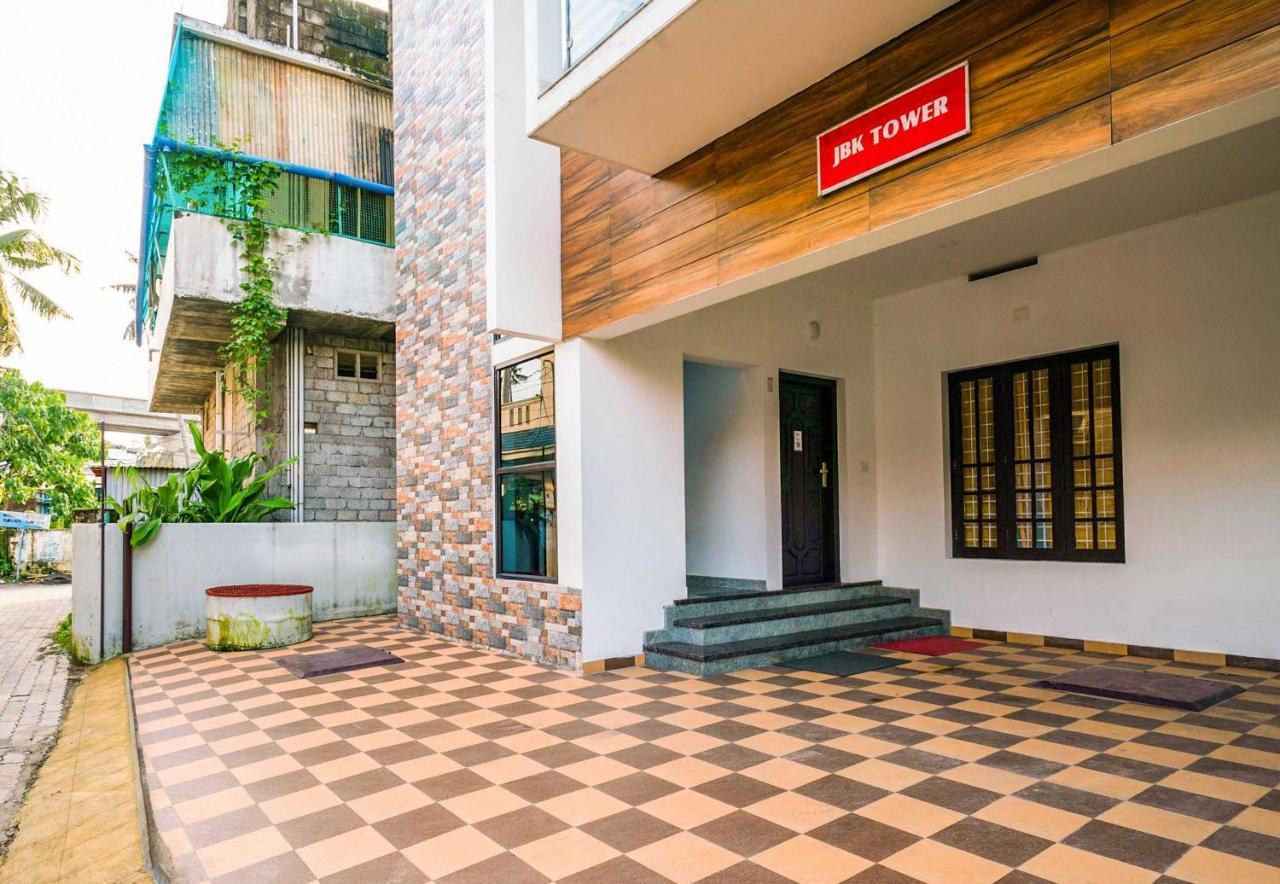 Hotel O Thykoodam Apartments Kochi Dış mekan fotoğraf