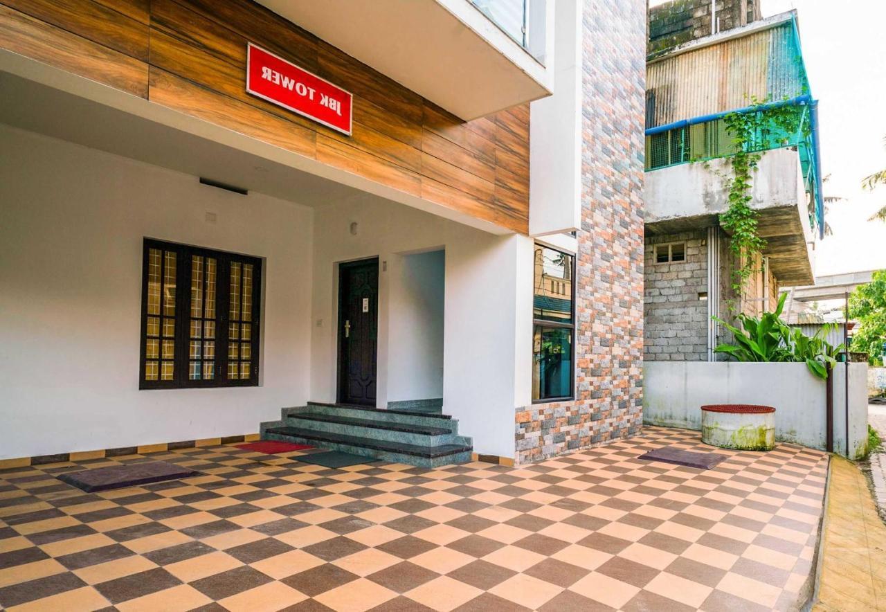 Hotel O Thykoodam Apartments Kochi Dış mekan fotoğraf
