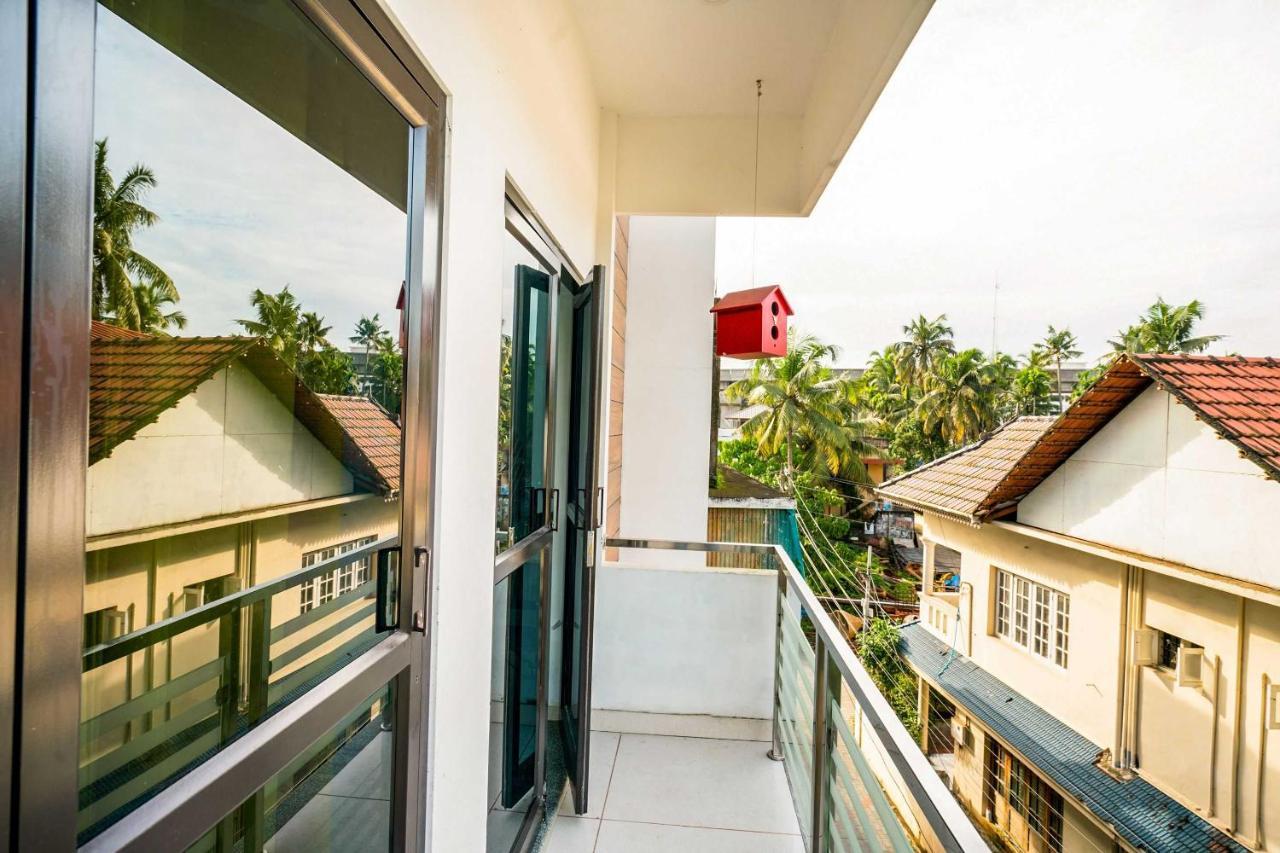 Hotel O Thykoodam Apartments Kochi Dış mekan fotoğraf
