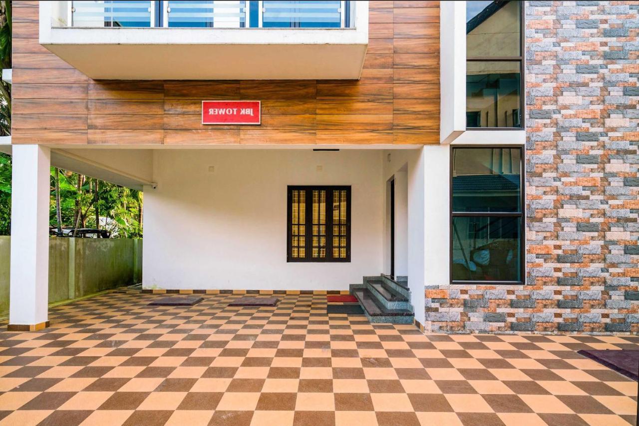 Hotel O Thykoodam Apartments Kochi Dış mekan fotoğraf