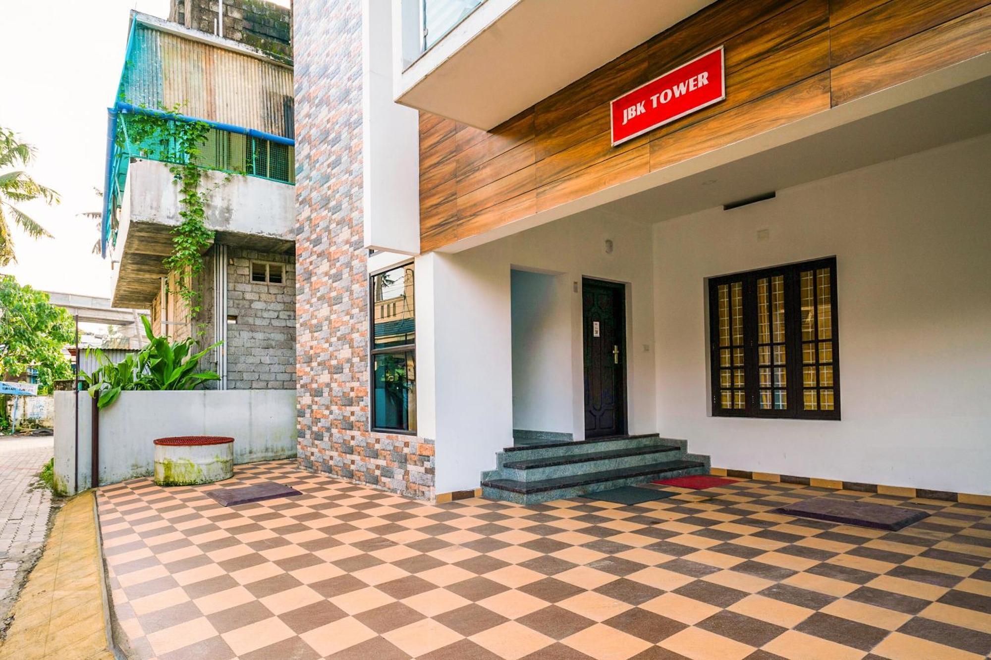 Hotel O Thykoodam Apartments Kochi Dış mekan fotoğraf